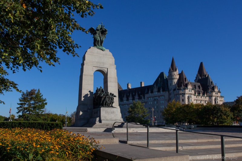 National War Memorial and Fairmont Chateau Laurier in background, Ottawa National War Memorial and Fairmont Chateau Laurier in background, Ottawa
