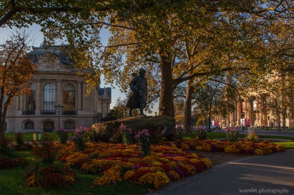 Statue of Georges Clemenceau and Petit Palais, Paris Statue of Georges Clemenceau and Petit Palais, Paris